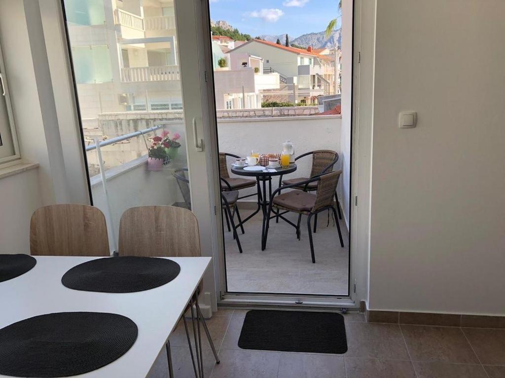 Apartmani “Kresimir” Омиш Экстерьер фото