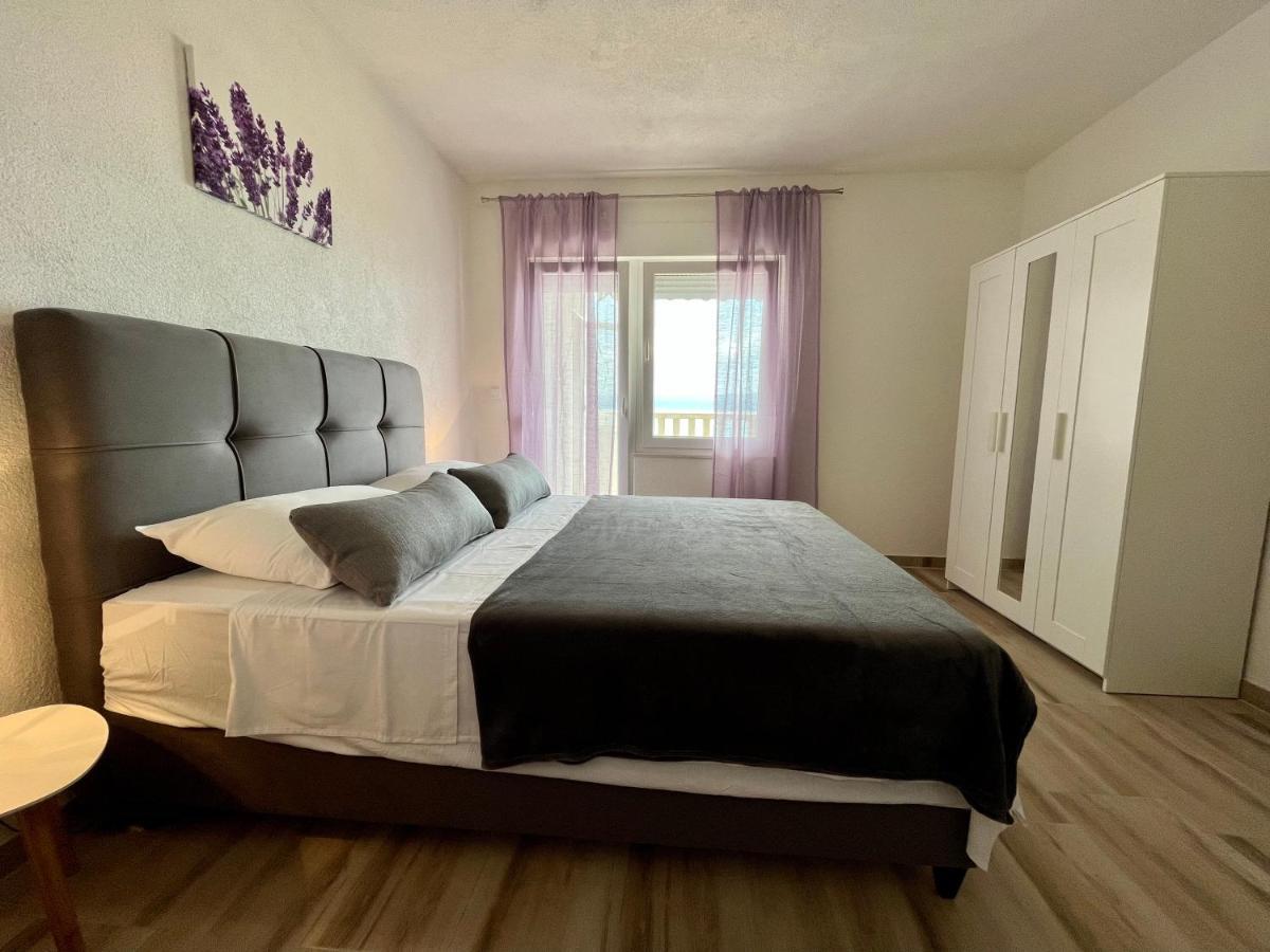 Apartmani “Kresimir” Омиш Экстерьер фото